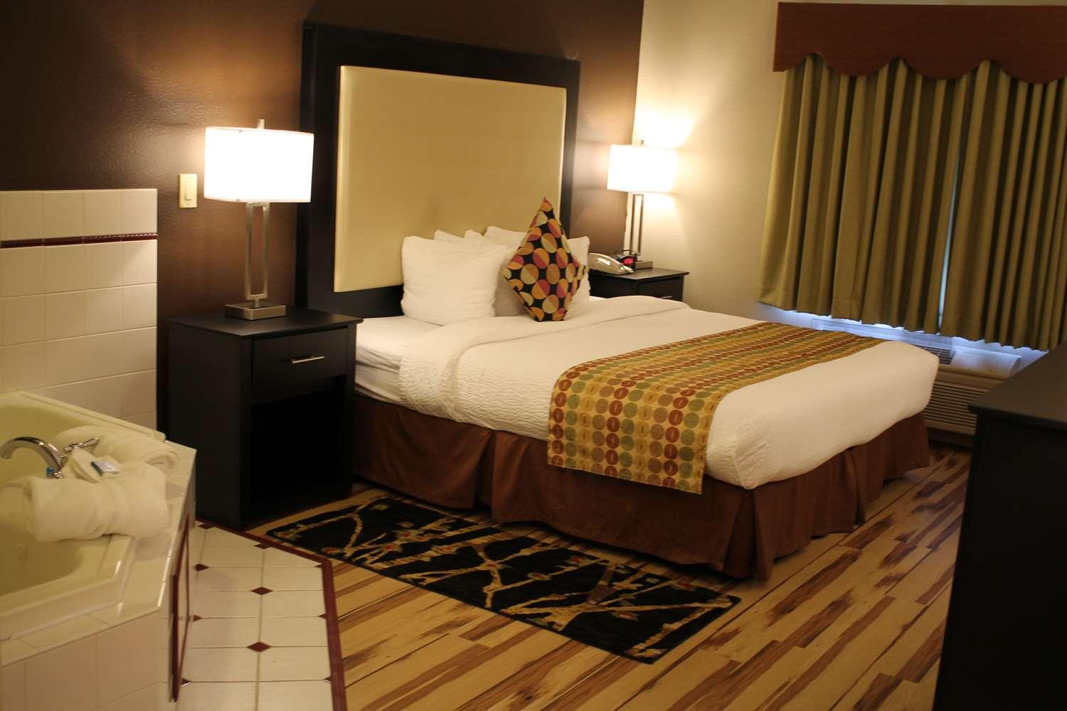 Best Western Plus Des Moines West Inn&Suites Clive Extérieur photo