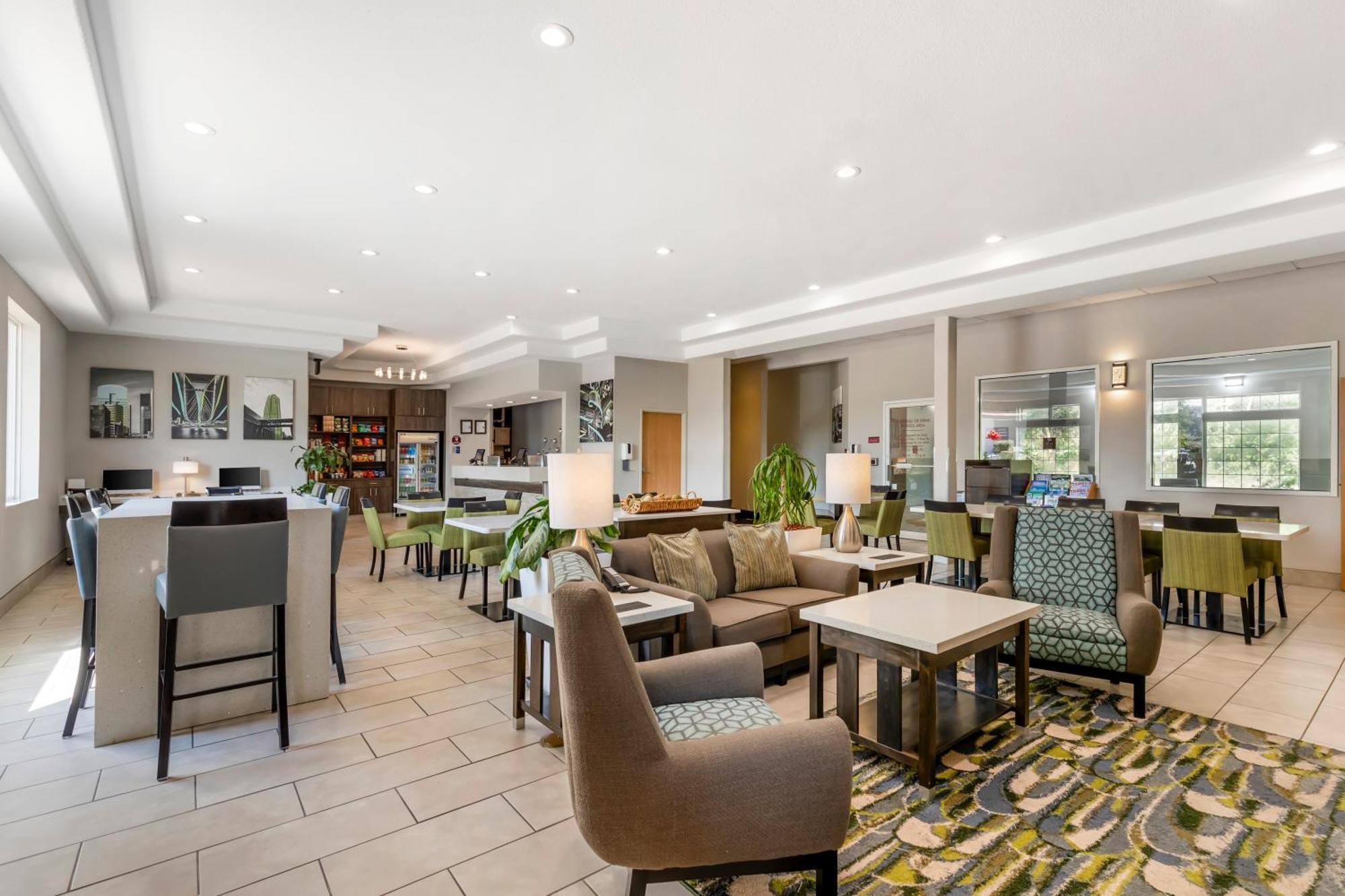 Best Western Plus Des Moines West Inn&Suites Clive Extérieur photo