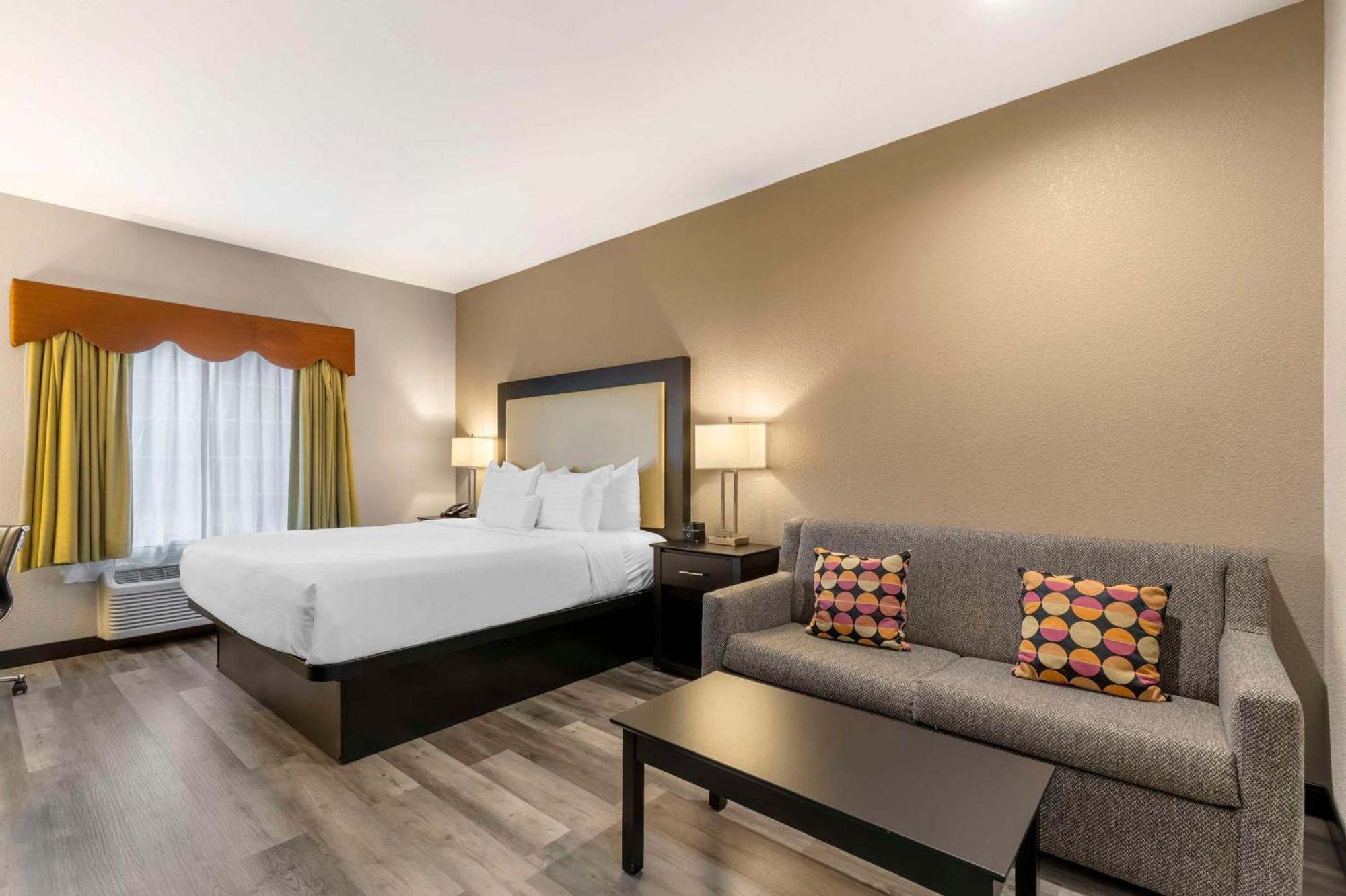 Best Western Plus Des Moines West Inn&Suites Clive Extérieur photo
