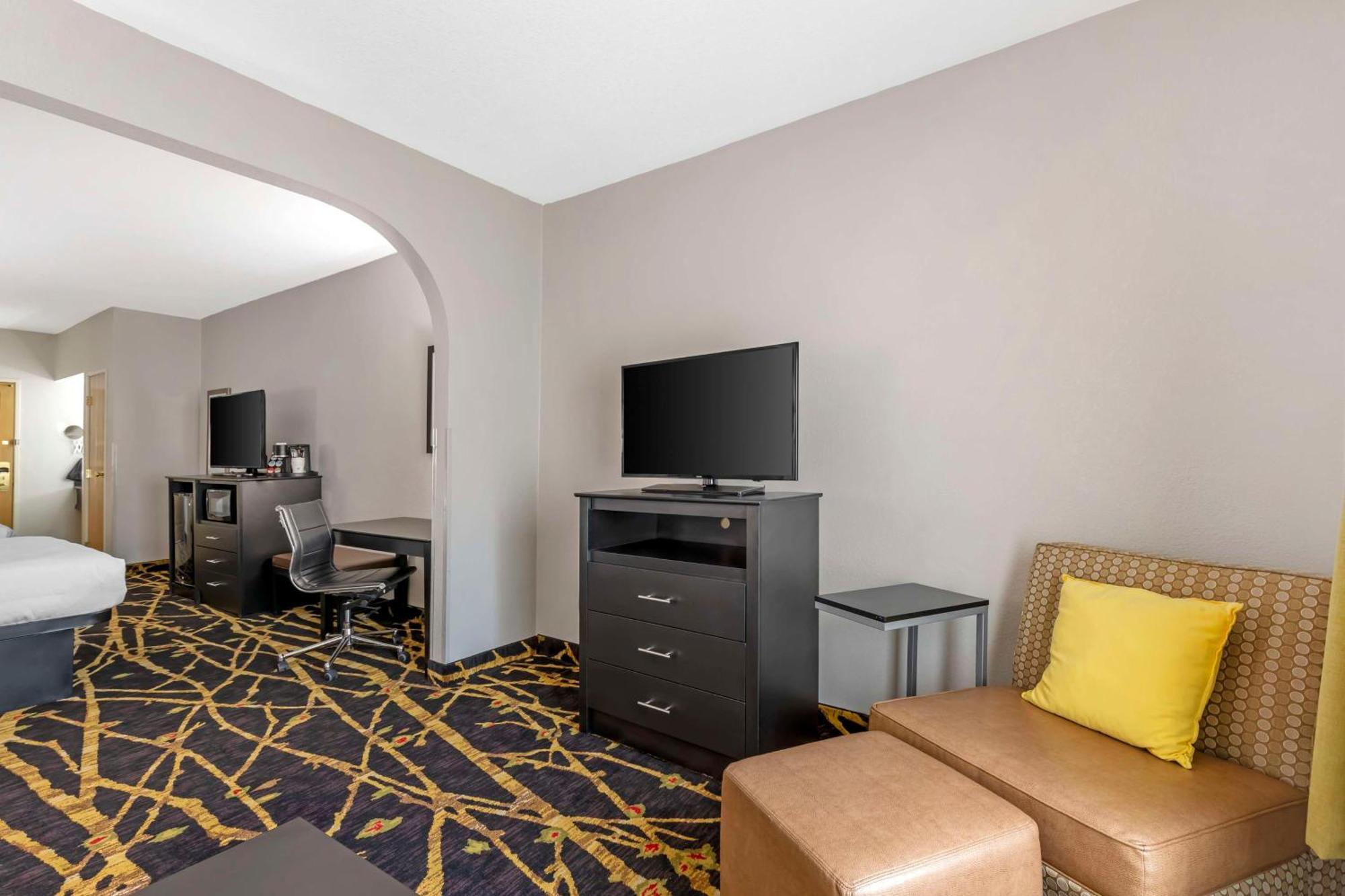 Best Western Plus Des Moines West Inn&Suites Clive Extérieur photo