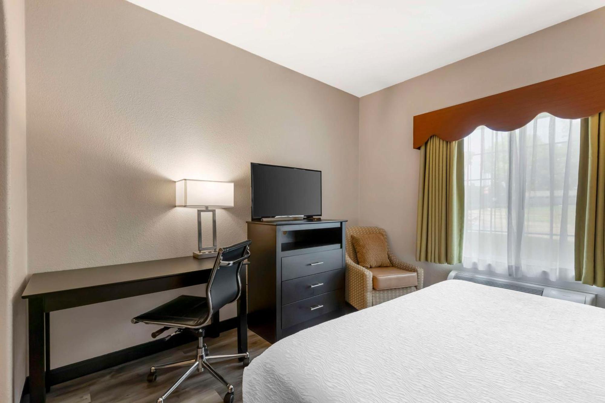 Best Western Plus Des Moines West Inn&Suites Clive Extérieur photo