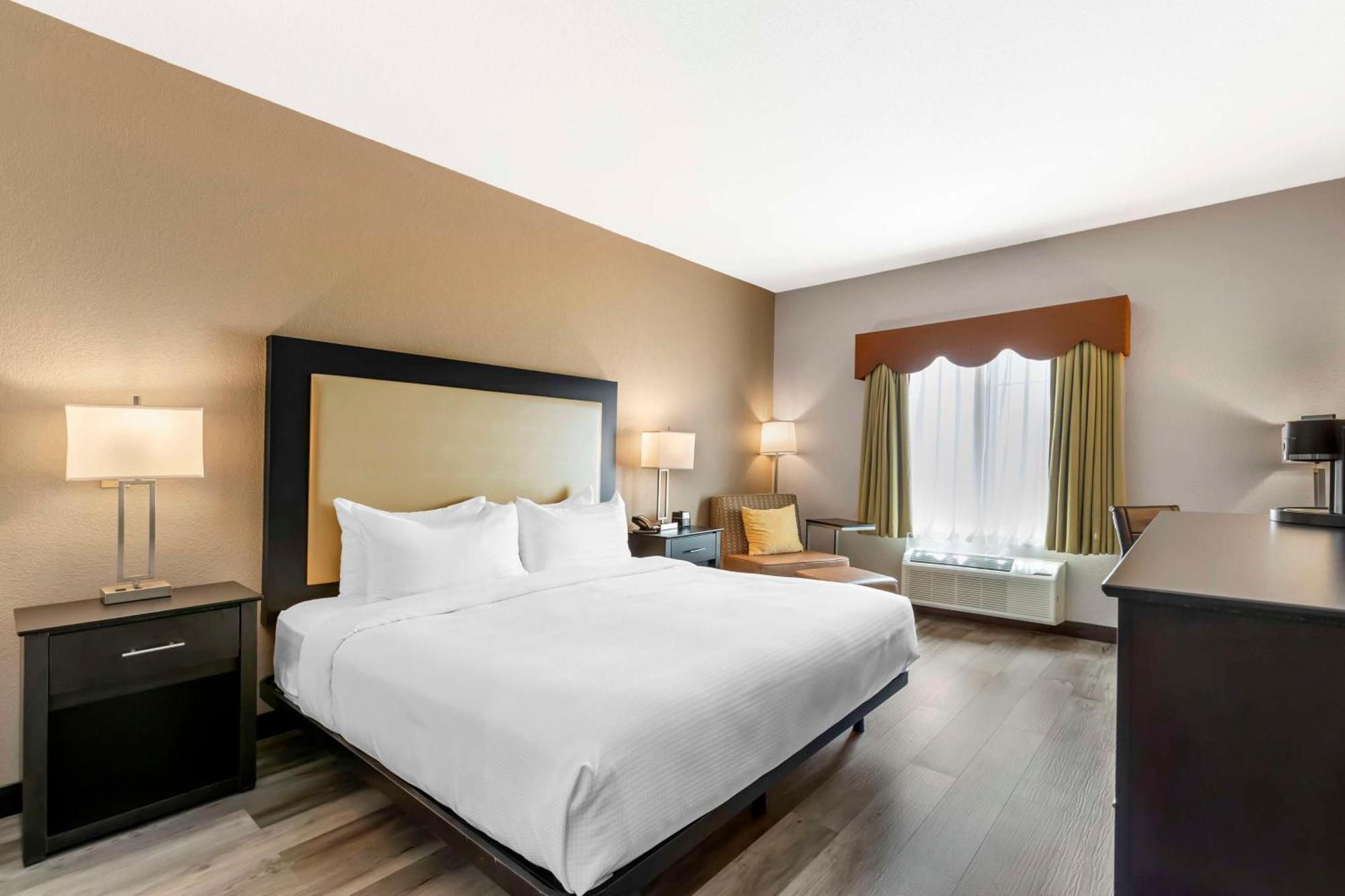 Best Western Plus Des Moines West Inn&Suites Clive Extérieur photo