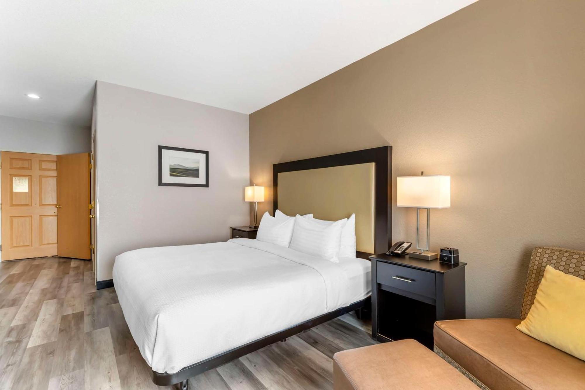 Best Western Plus Des Moines West Inn&Suites Clive Extérieur photo